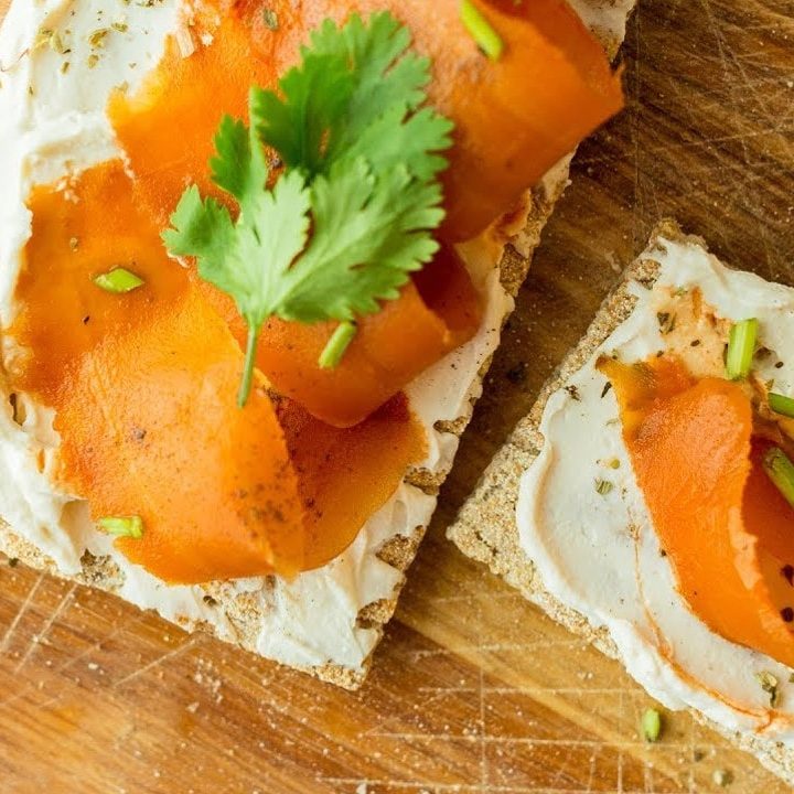 An image of vegan smoked salmon and cream cheese